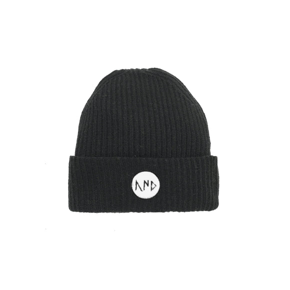 Knitted Beanie / Black